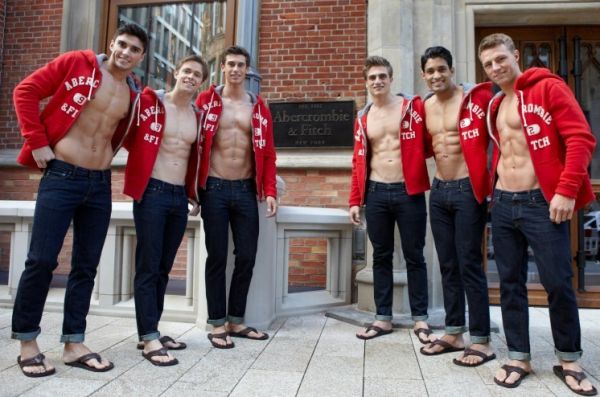 图2如今的A&F,已经宣布放弃了男色营销